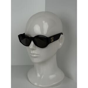 Louis Vuitton Round Sunglasses Black Lenses Z1128E 93L
